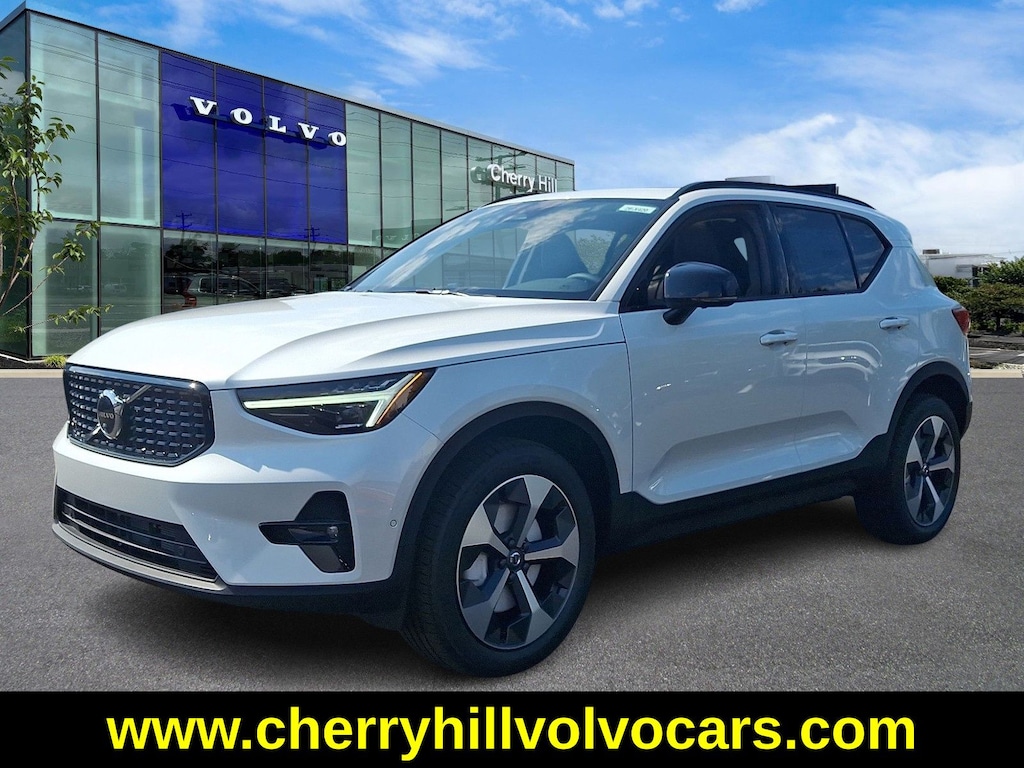 New 2026 Volvo XC40 B5 Plus SUV