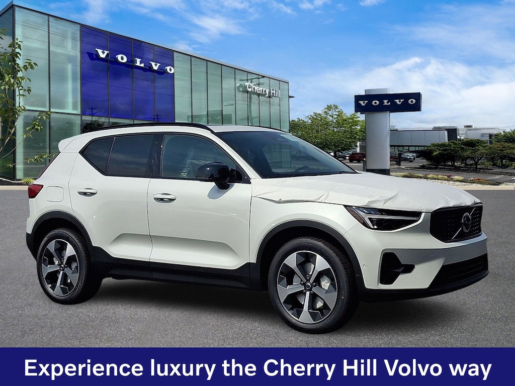 New 2026 Volvo XC40 B5 Plus SUV