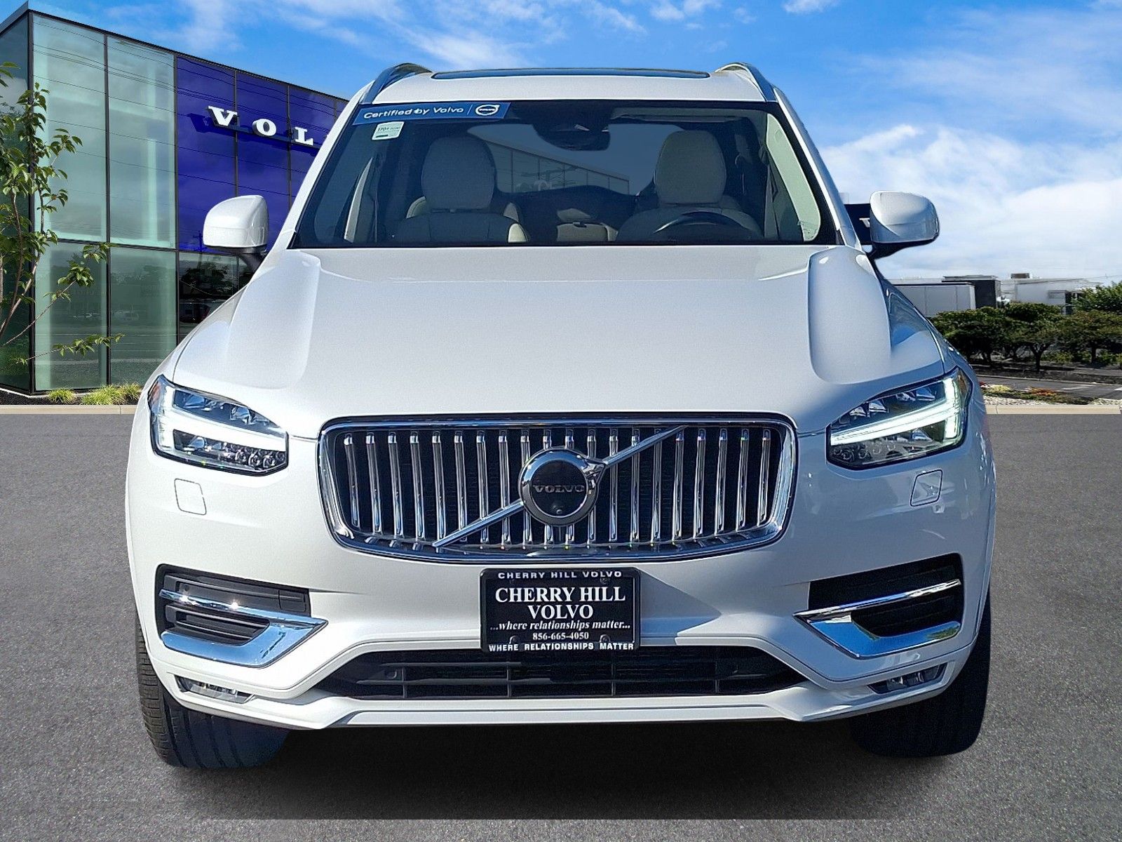 2024 Volvo XC90 Plus photo 2