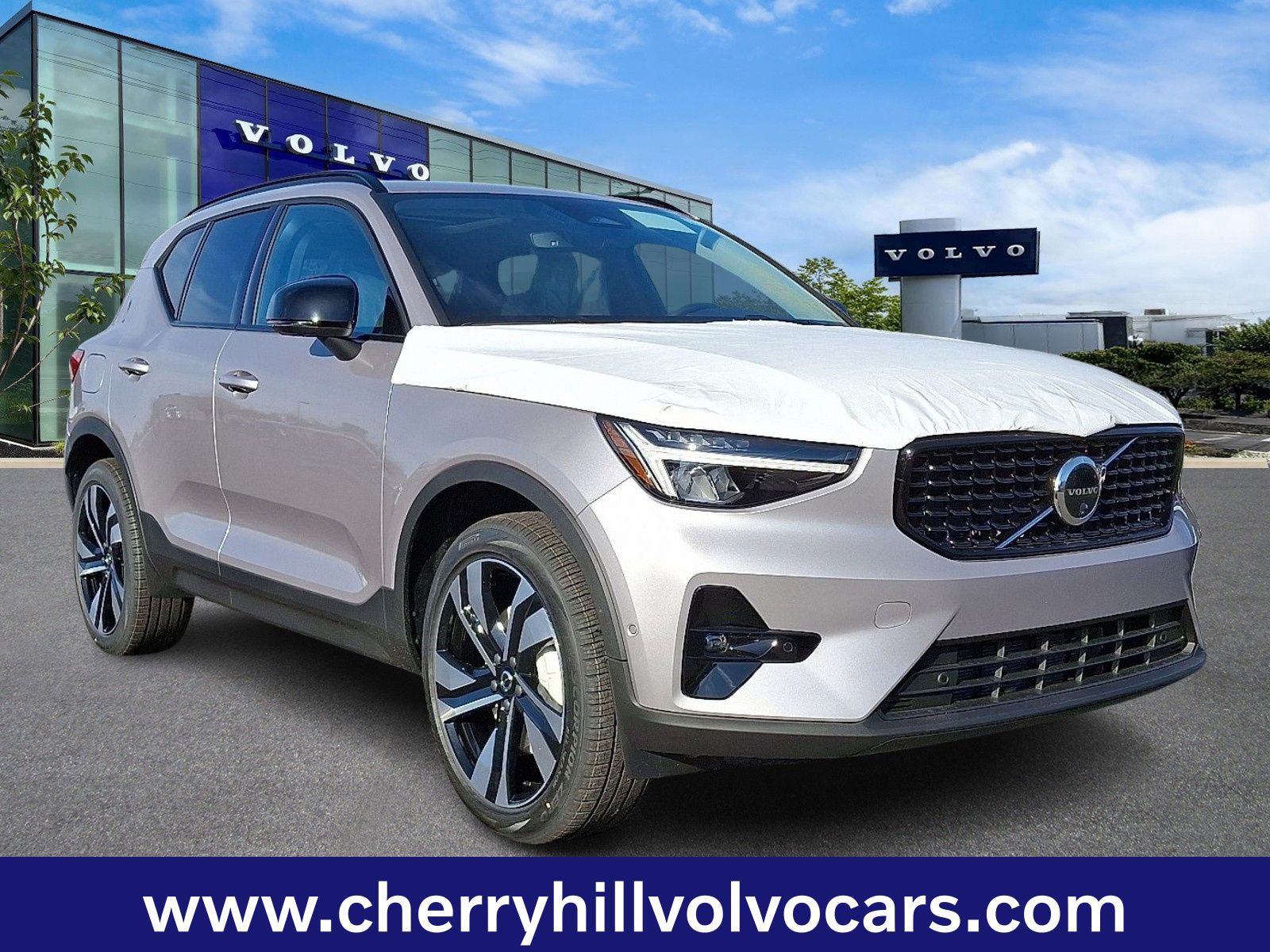 2026 Volvo XC40 Plus's photo