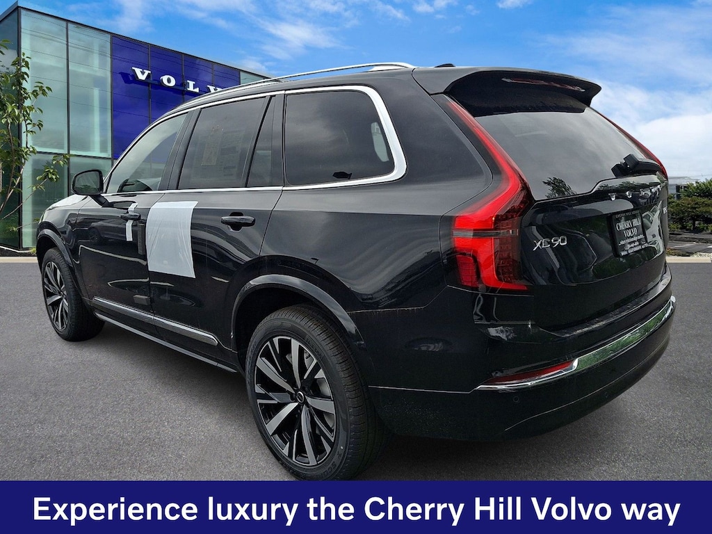 New 2026 Volvo XC90 B5 Core SUV