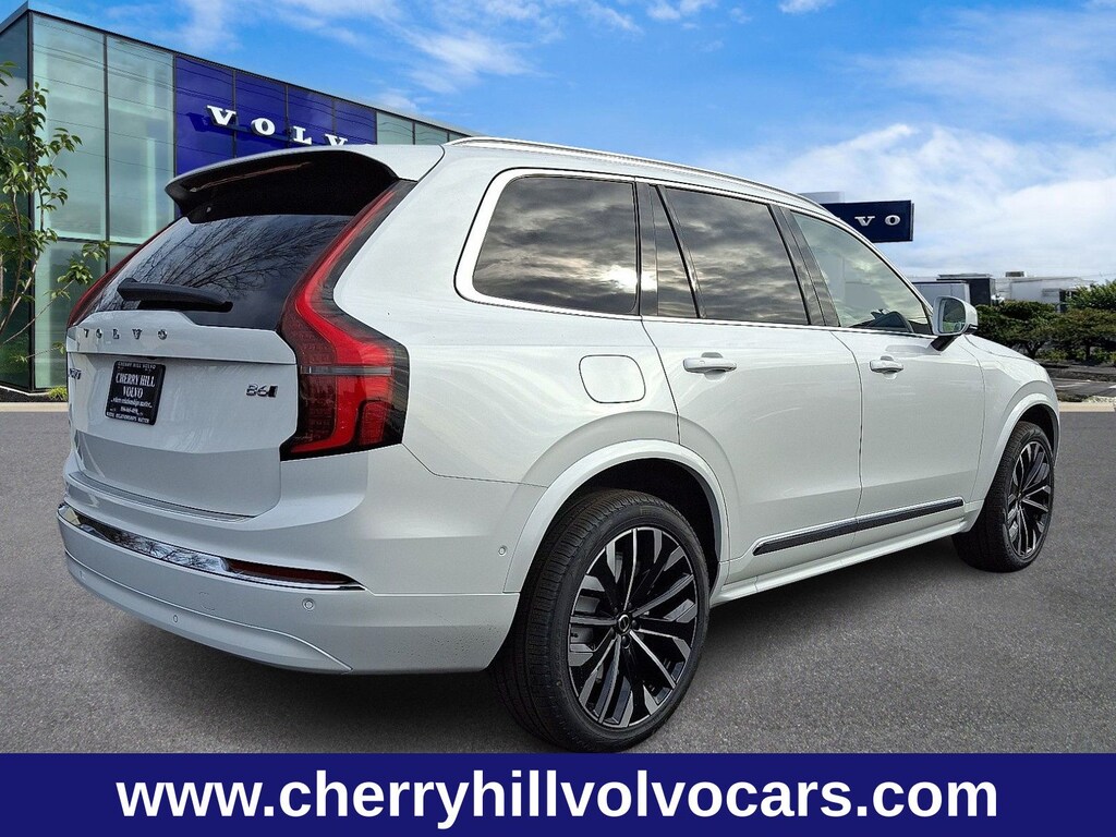 New 2026 Volvo XC90 B6 Plus 7-Seater SUV