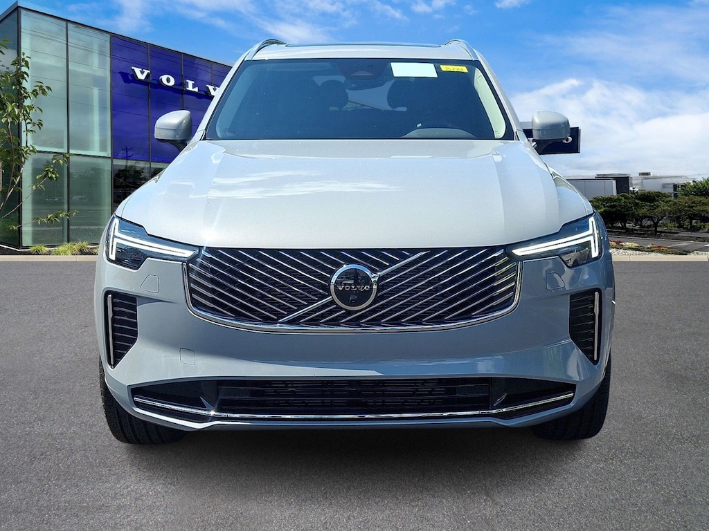 New 2026 Volvo XC90 B6 Plus 7-Seater SUV