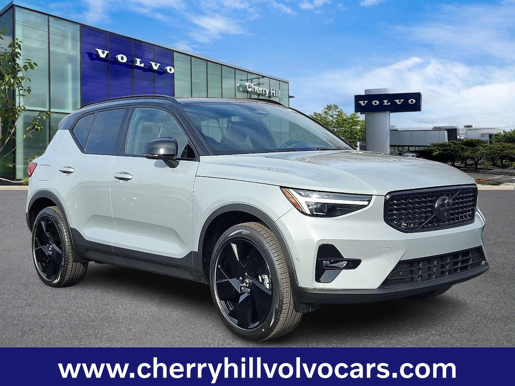 New 2026 Volvo XC40 B5 Ultra Black Edition SUV