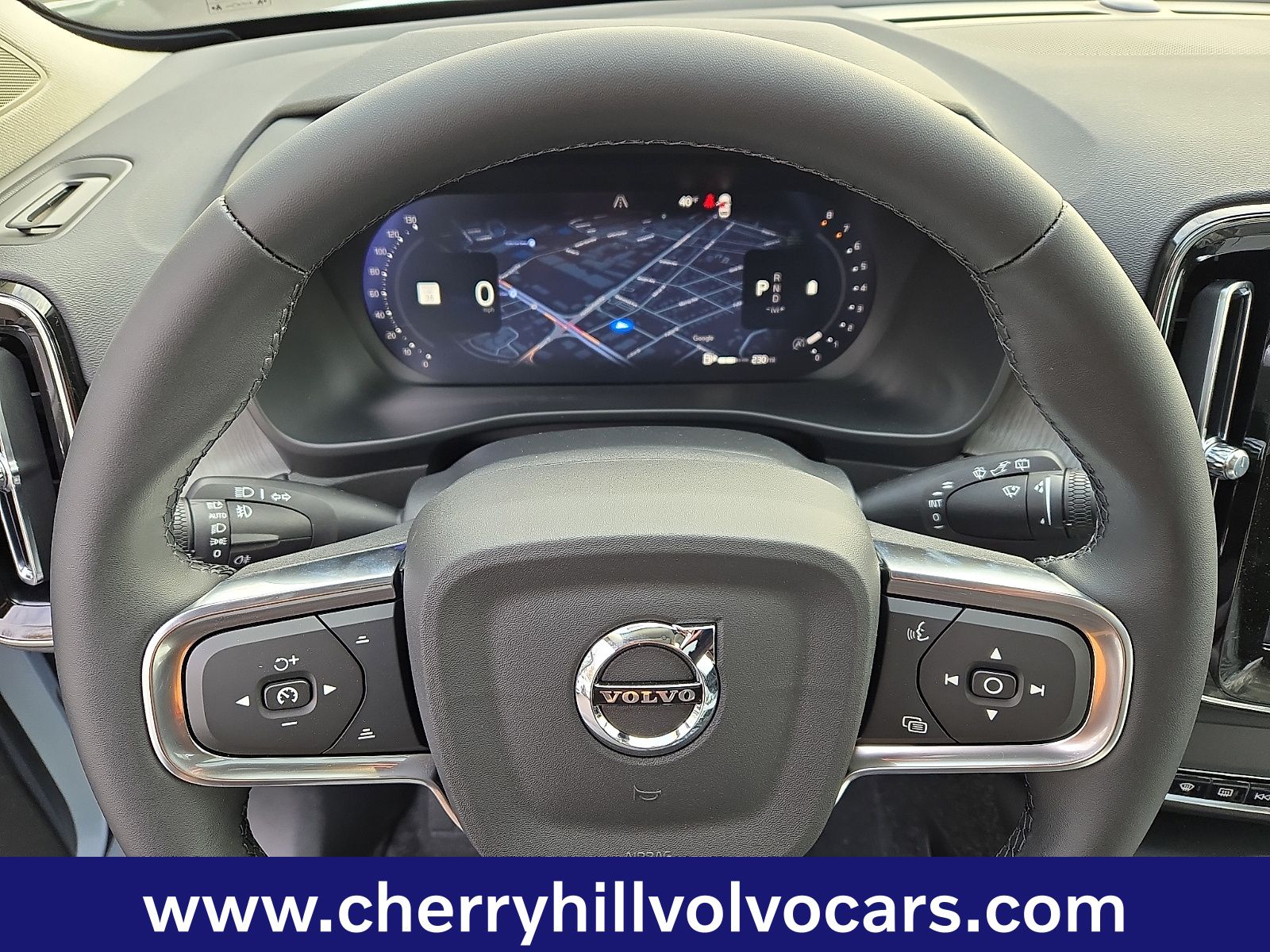 2026 Volvo XC40 Plus - Photo 16