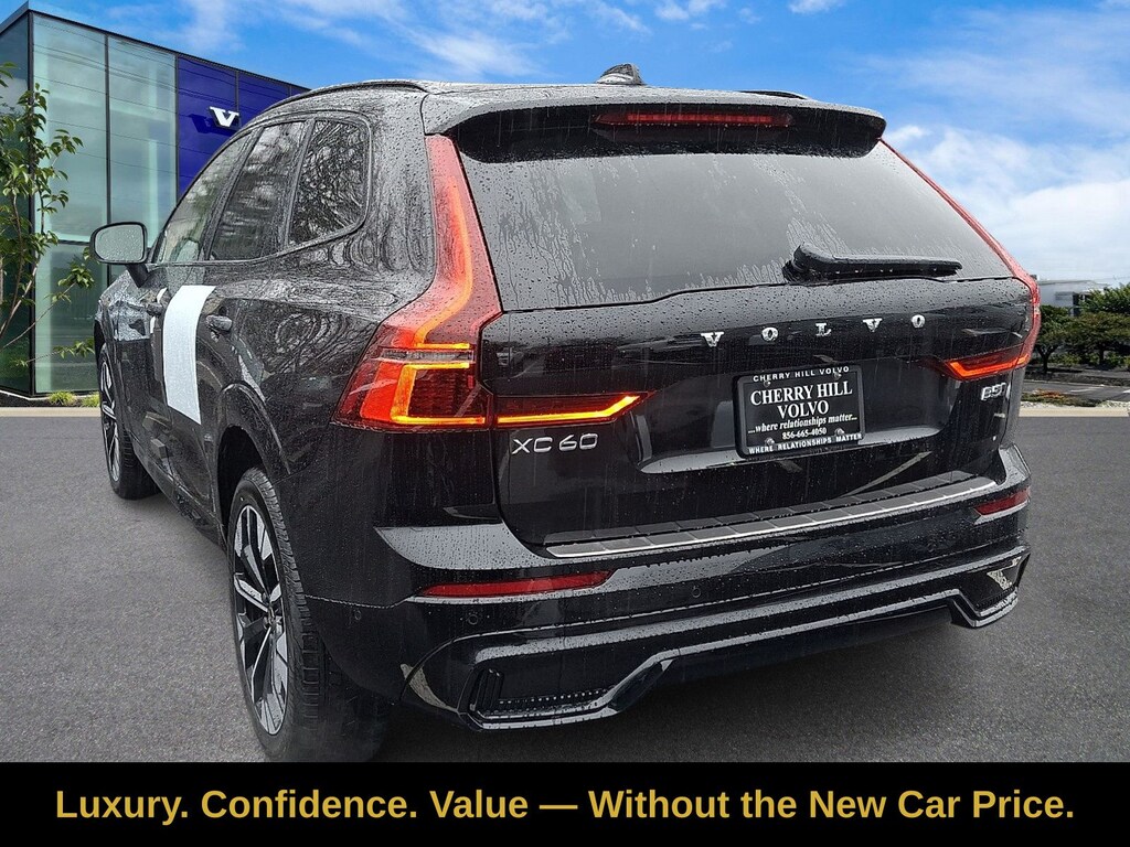 New 2026 Volvo XC60 B5 Plus SUV
