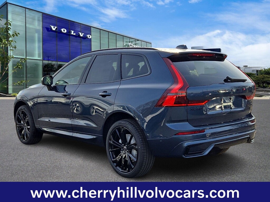 New 2026 Volvo XC60 B5 Ultra Black Edition SUV