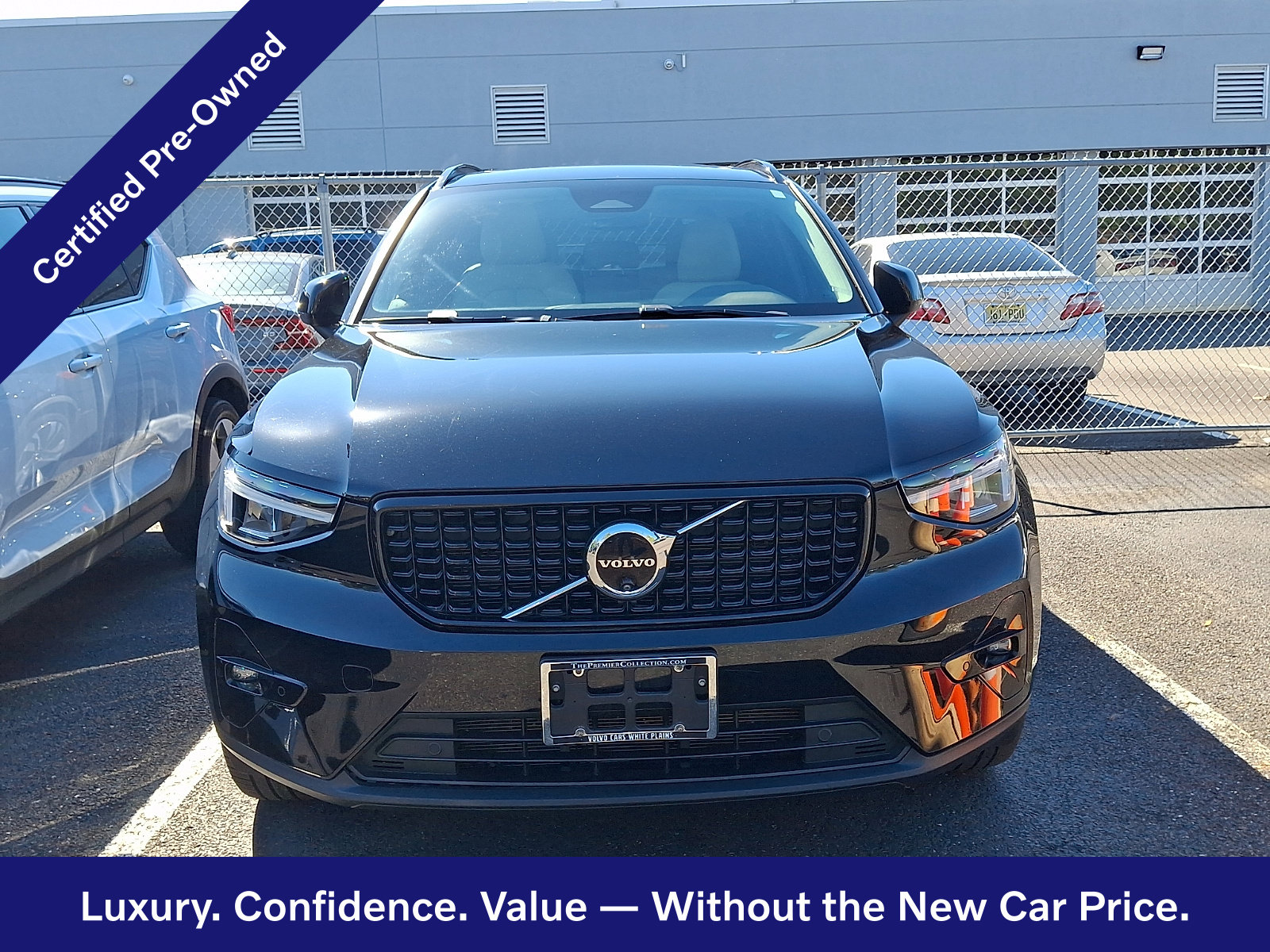 Certified 2024 Volvo XC40 B5 Plus Dark Theme SUV