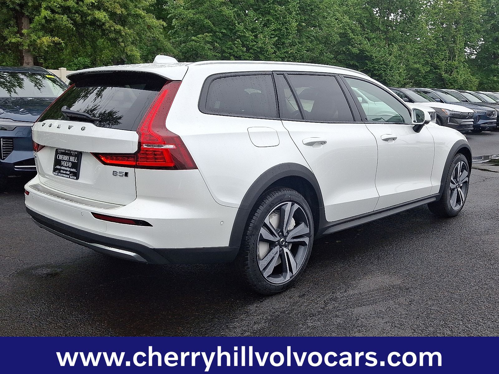 2026 Volvo V60 Cross Country Plus - Photo 7