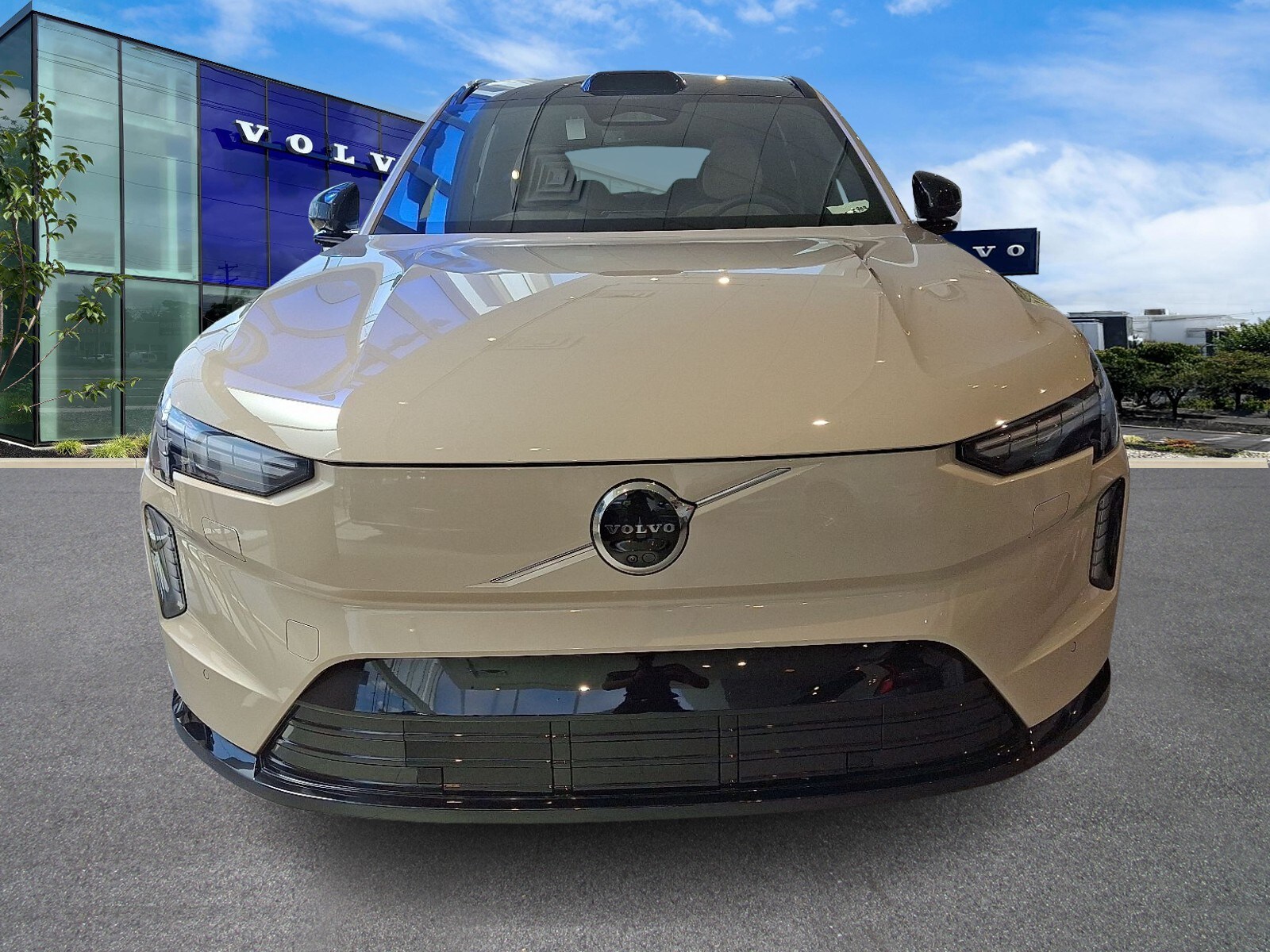2025 Volvo EX90 Twin Motor Ultra photo 2
