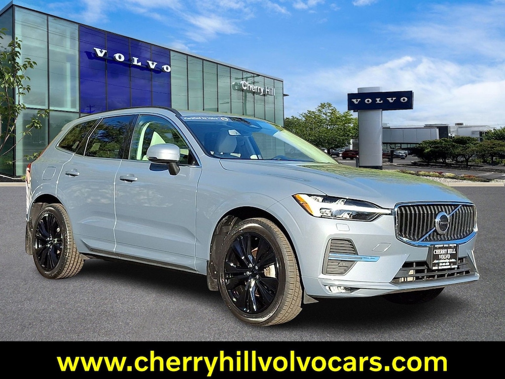 Certified 2022 Volvo XC60 B5 Momentum SUV
