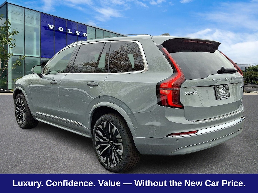 New 2026 Volvo XC90 B6 Plus 7-Seater SUV