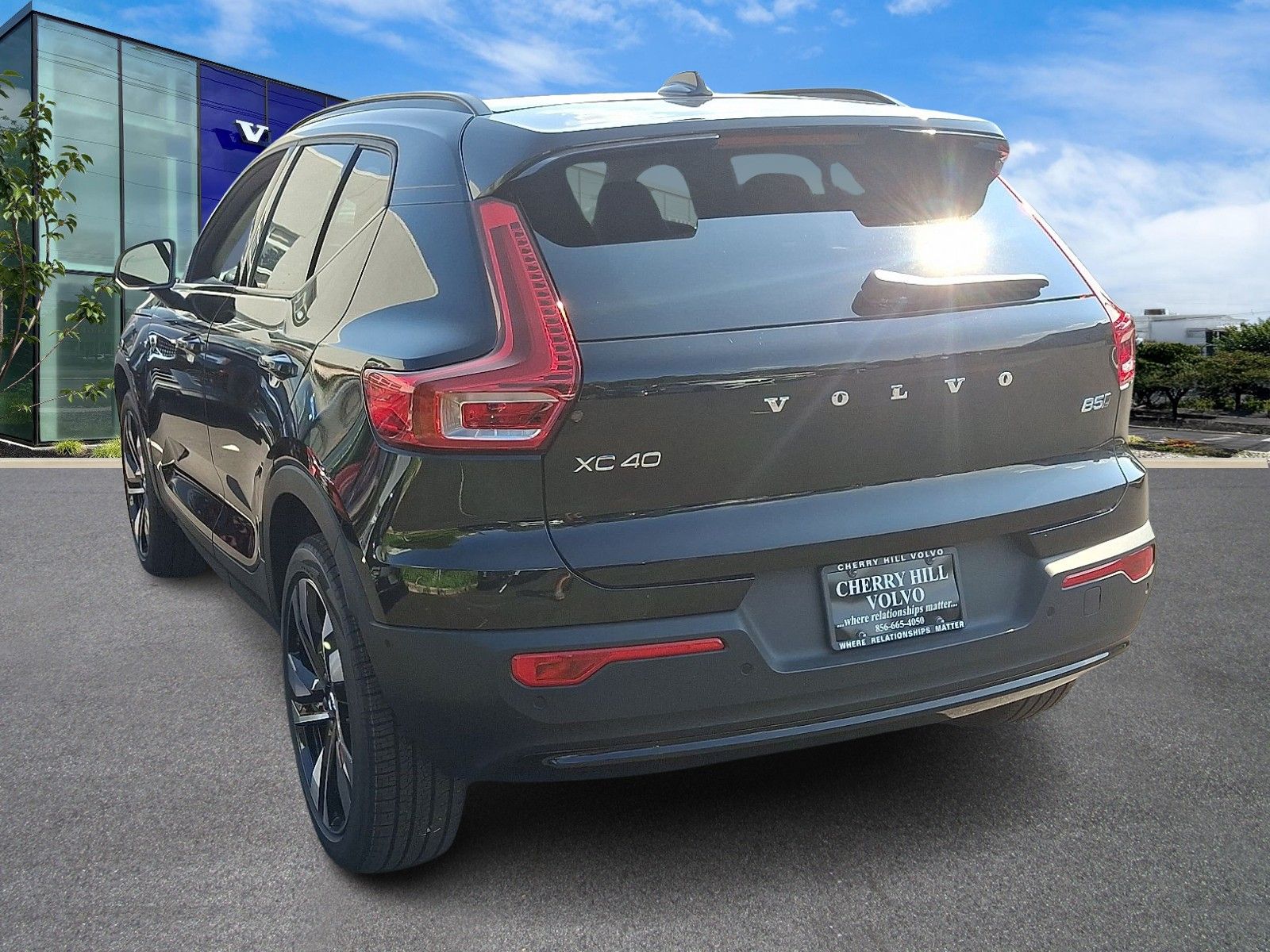 2026 Volvo XC40 AWD Plus photo 4