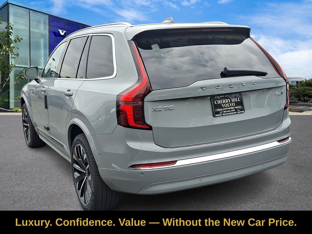 New 2026 Volvo XC90 B6 Plus 7-Seater SUV