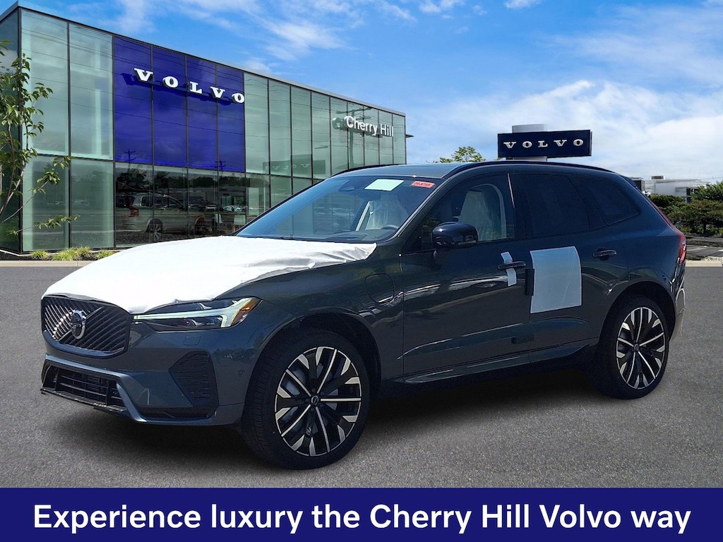 New 2026 Volvo XC60 plug-in hybrid T8 Ultra SUV