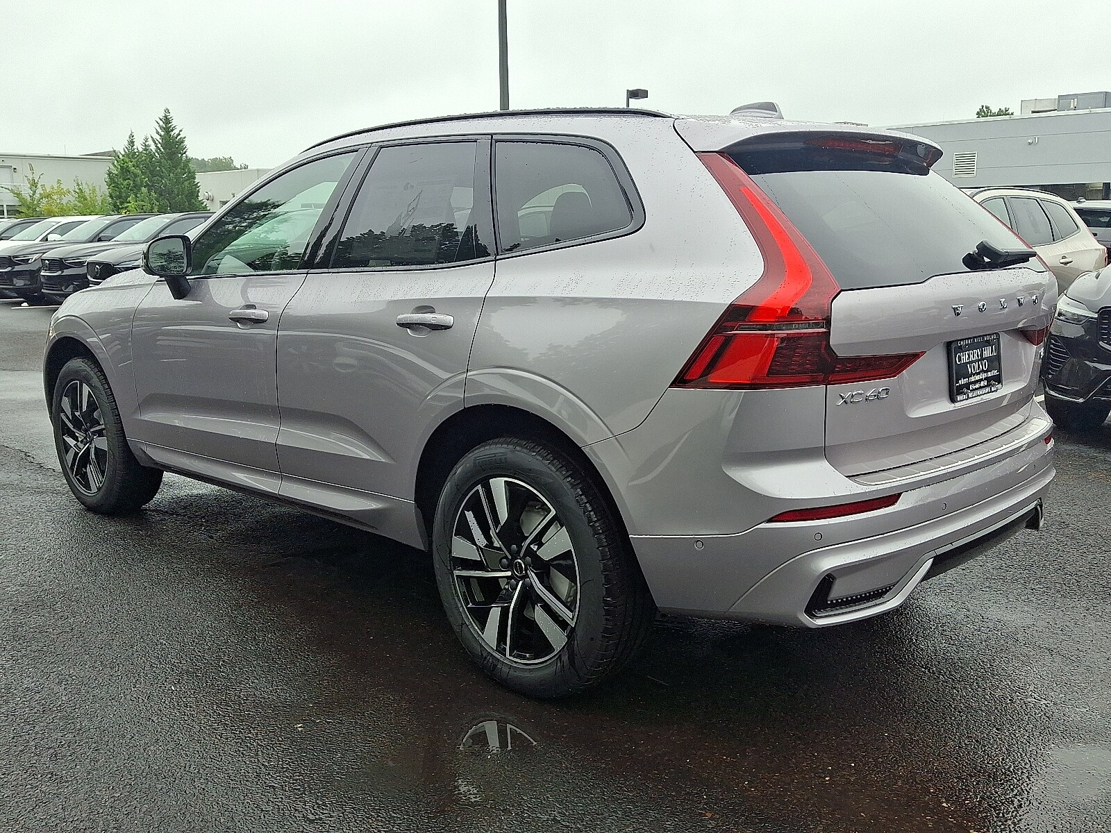 2026 Volvo XC60 B5 Plus photo 4
