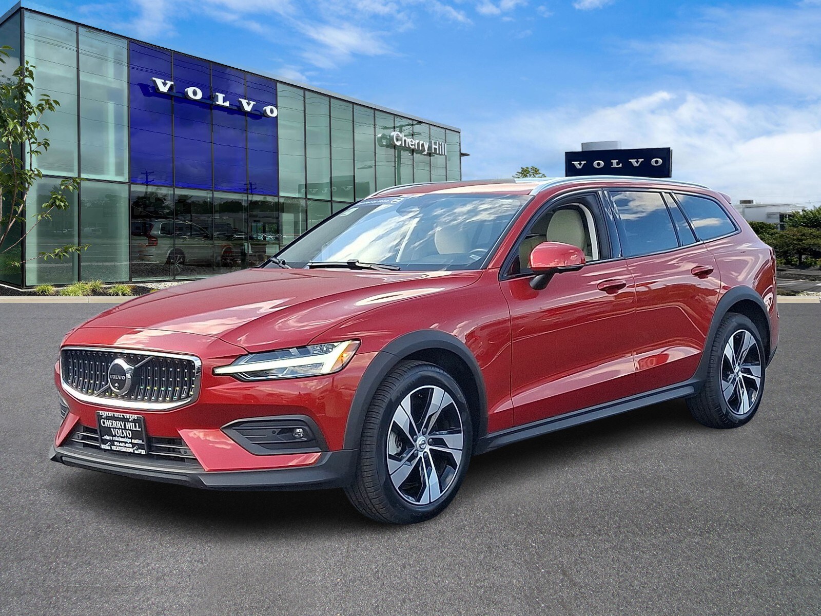 2024 Volvo V60 Cross Country B5 Plus photo 3