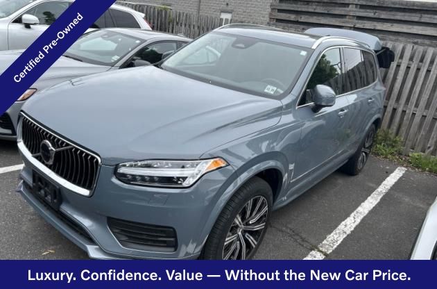 2023 Volvo XC90 B5 Core 4WD's photo