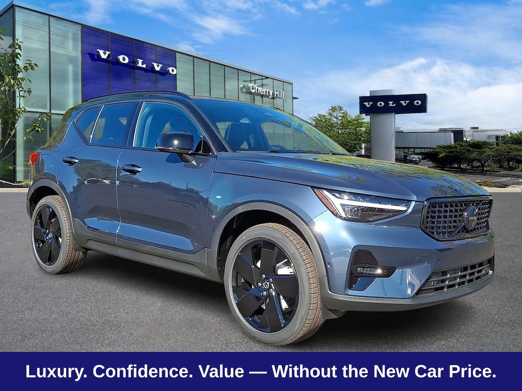 New 2026 Volvo XC40 B5 Ultra Black Edition SUV