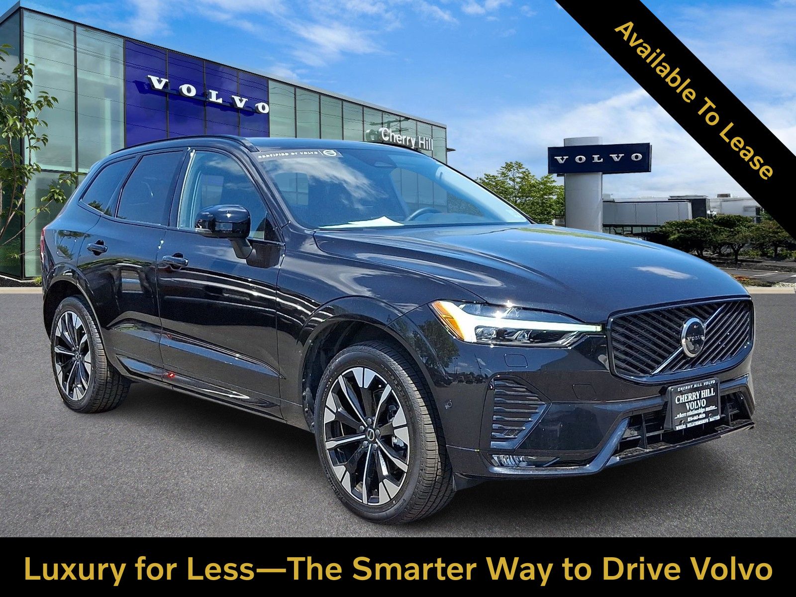 2026 Volvo XC60 B5 Plus Dark AWD's photo