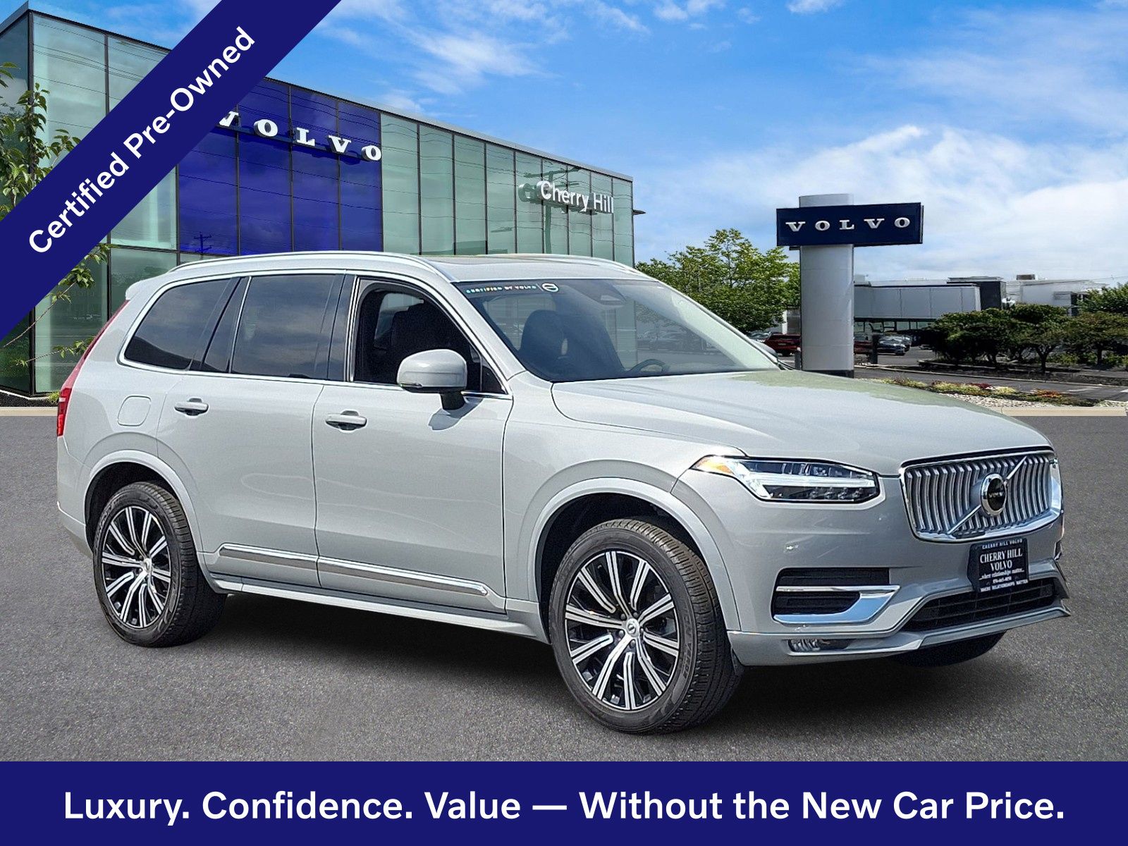 2025 Volvo XC90 B5 Core Bright 4WD's photo