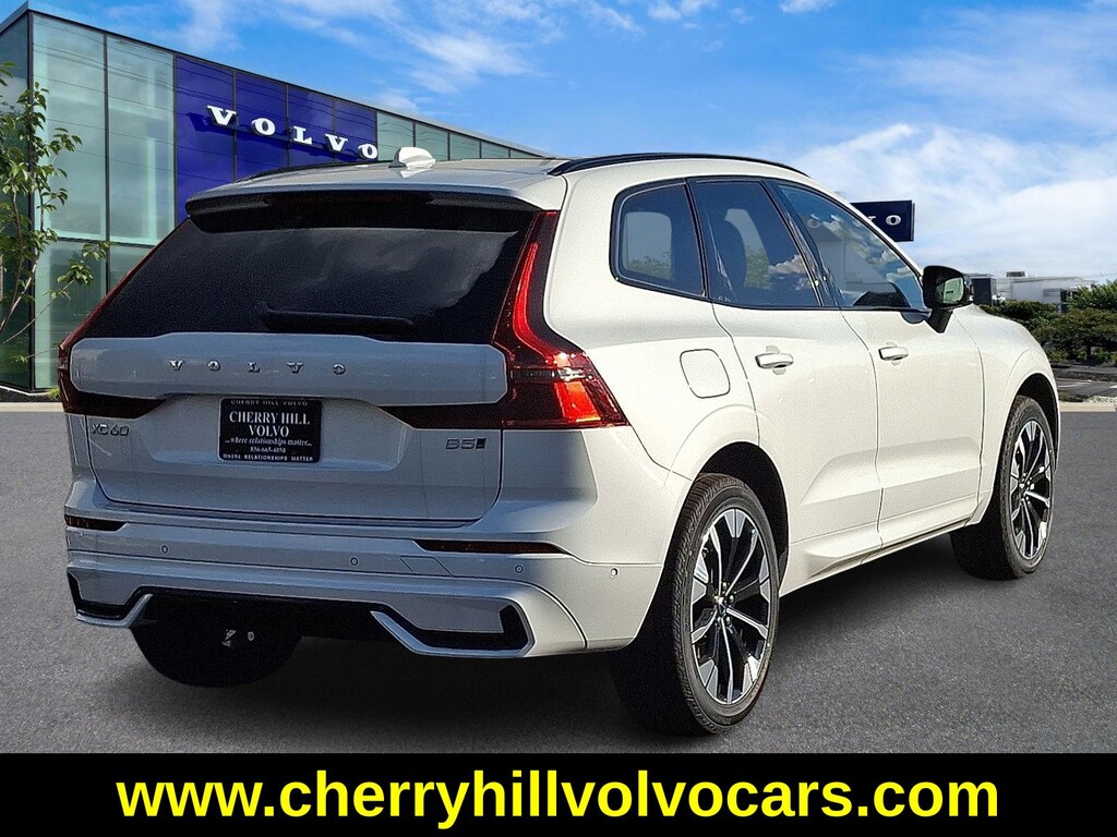 New 2026 Volvo XC60 B5 Plus SUV