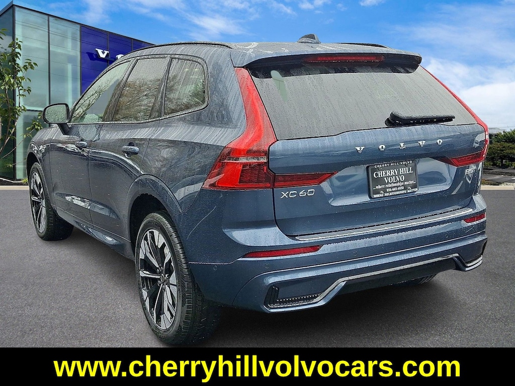 New 2026 Volvo XC60 B5 Plus SUV