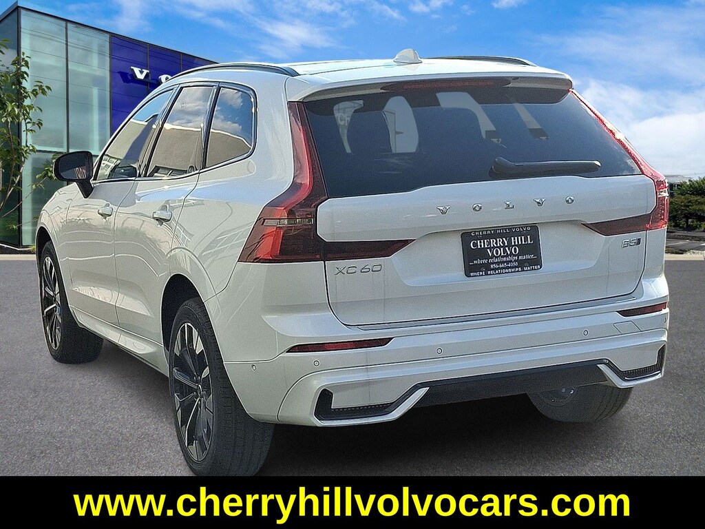 New 2026 Volvo XC60 B5 Plus SUV