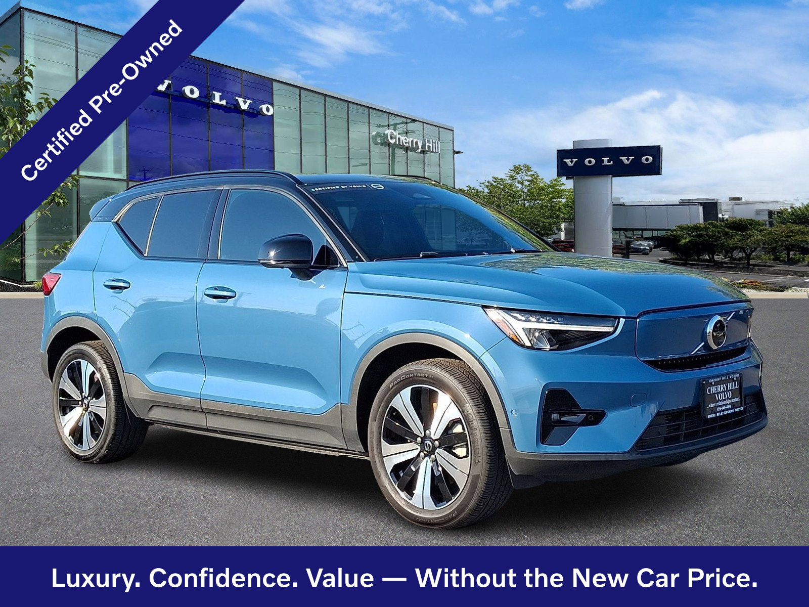 2023 Volvo XC40 Plus