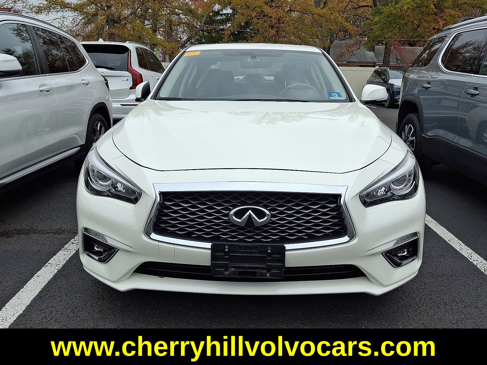 2018 Infiniti Q50 3.0t LUXE photo 2