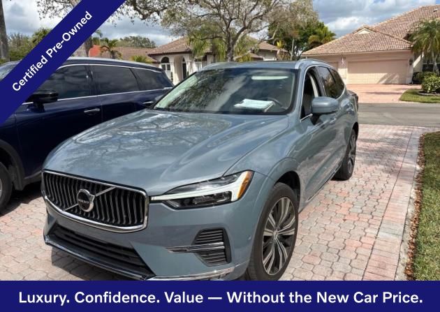 2023 Volvo XC60 B5 Plus Bright Theme AWD's photo