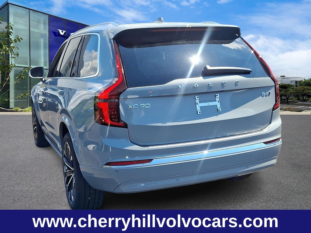 New 2026 Volvo XC90 B6 Plus 7-Seater SUV