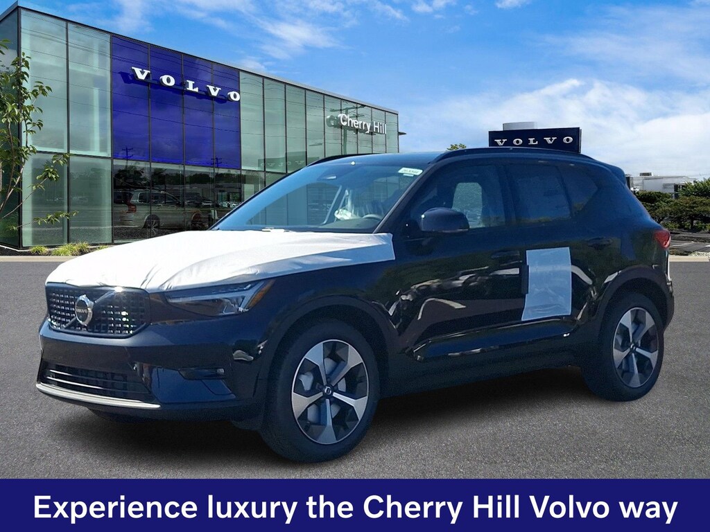 New 2026 Volvo XC40 B5 Plus SUV