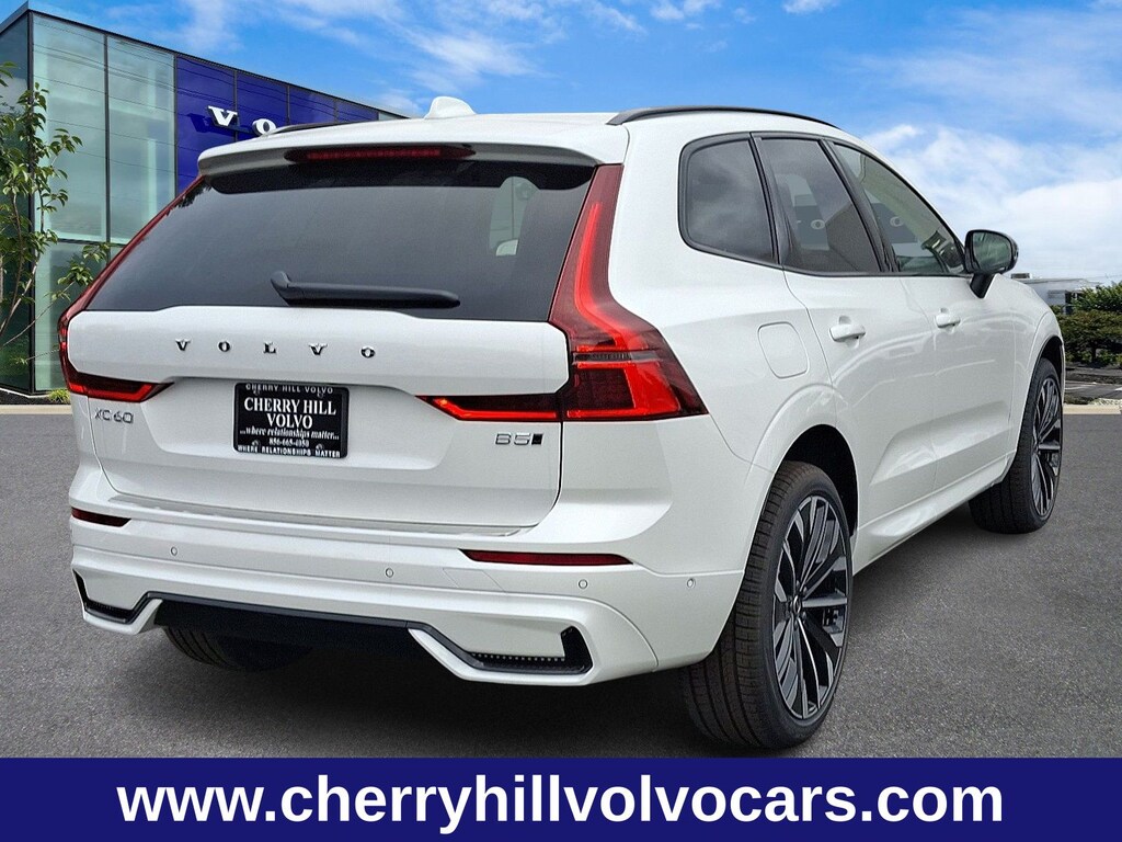 New 2026 Volvo XC60 B5 Ultra SUV
