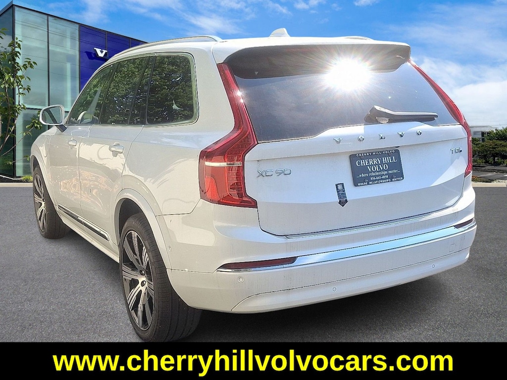 New 2025 Volvo XC90 plug-in hybrid T8 Ultra 7-Seater SUV