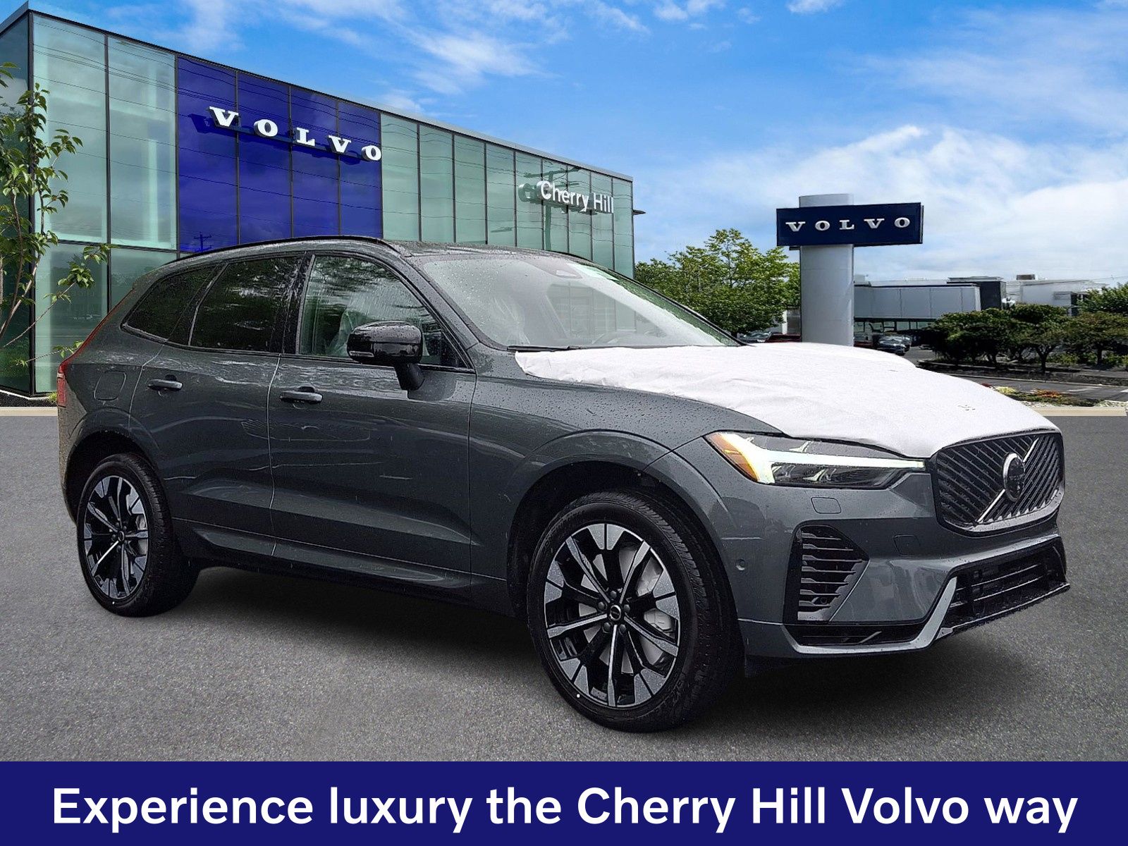 2026 Volvo XC60 plug-in hybrid
