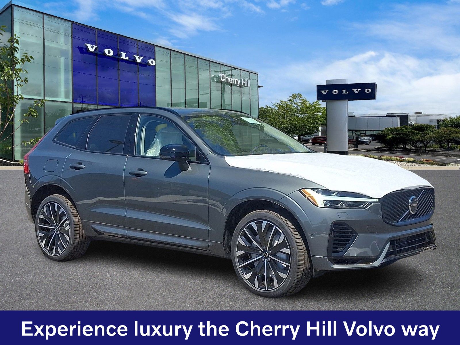 2026 Volvo XC60 plug-in hybrid