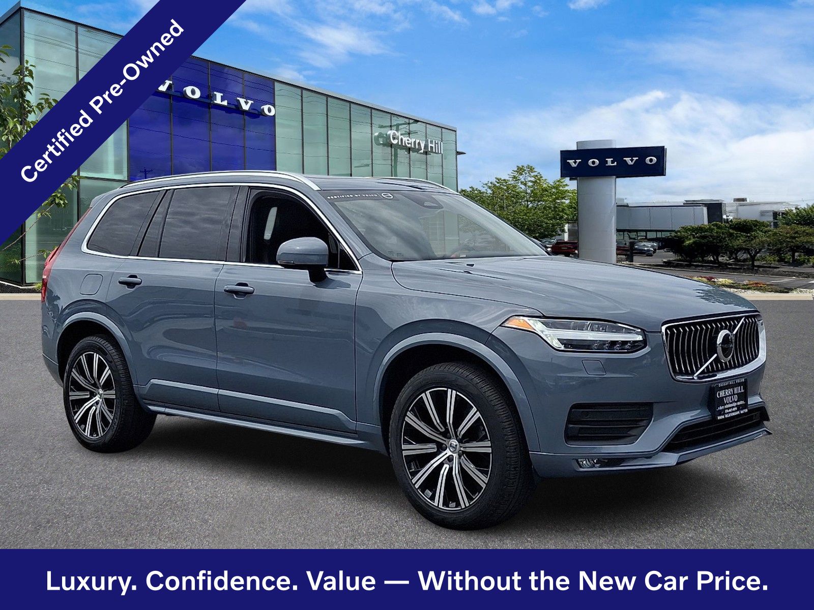 2023 Volvo XC90 B5 Core 4WD's photo