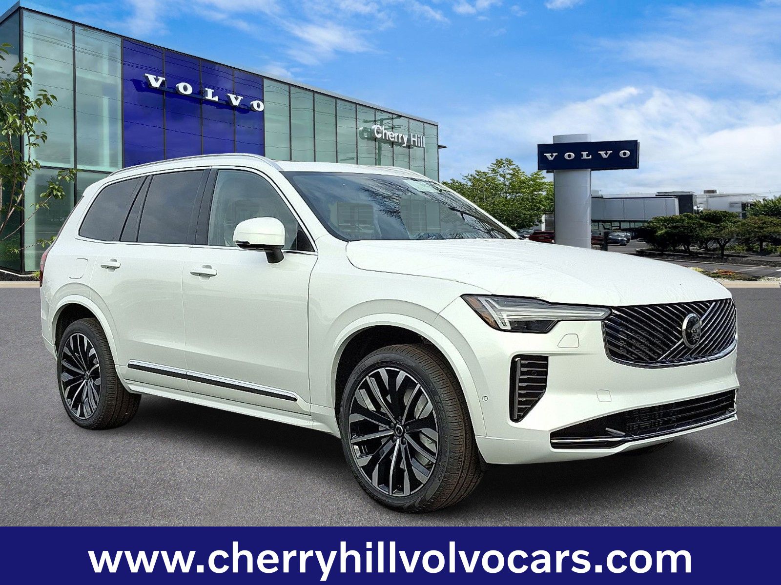 2026 Volvo XC90 Plus's photo