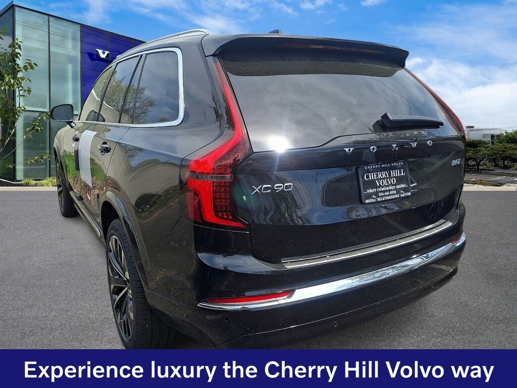 New 2026 Volvo XC90 B5 Core SUV