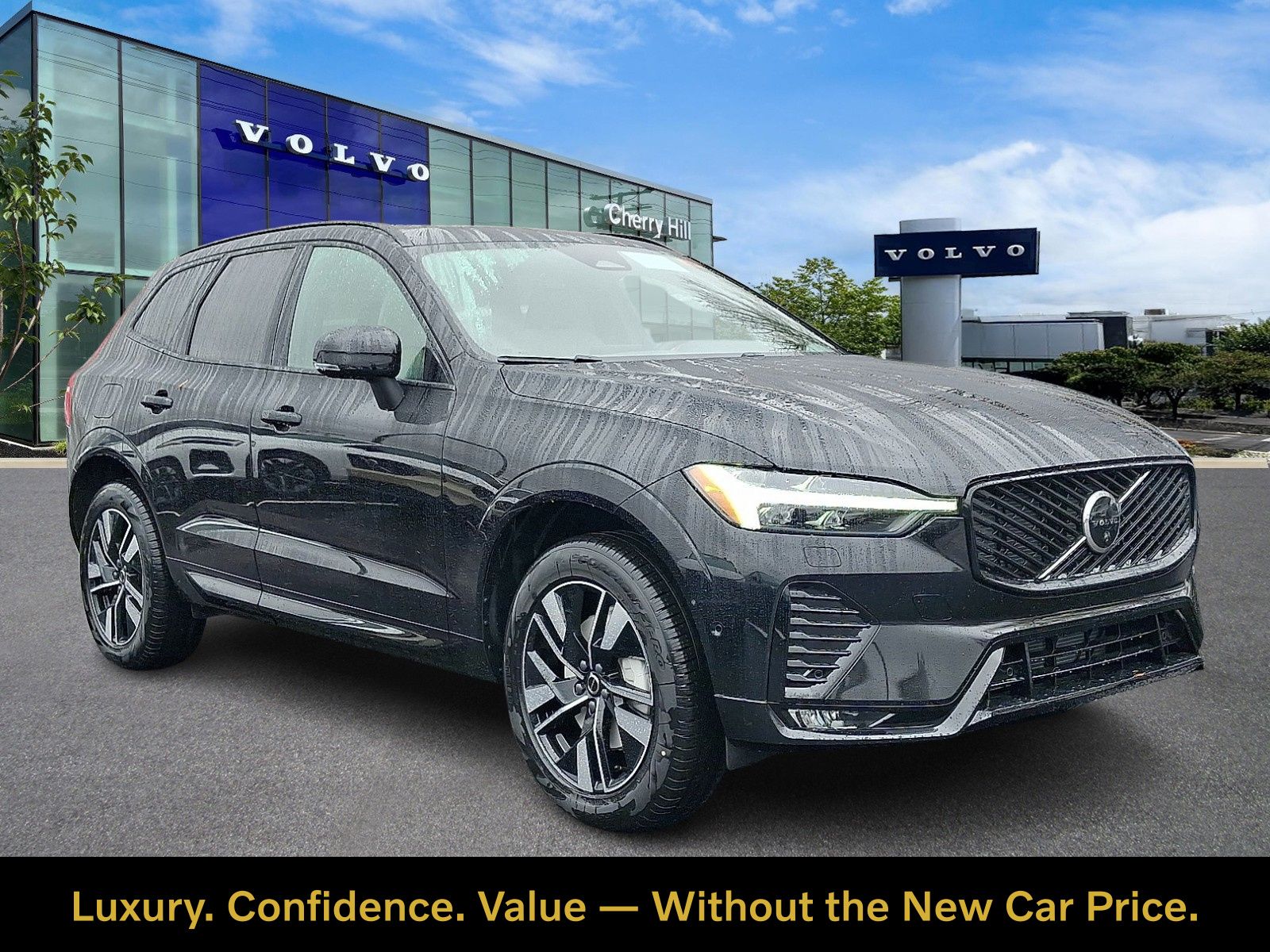 2026 Volvo XC60 B5 Plus Dark AWD's photo