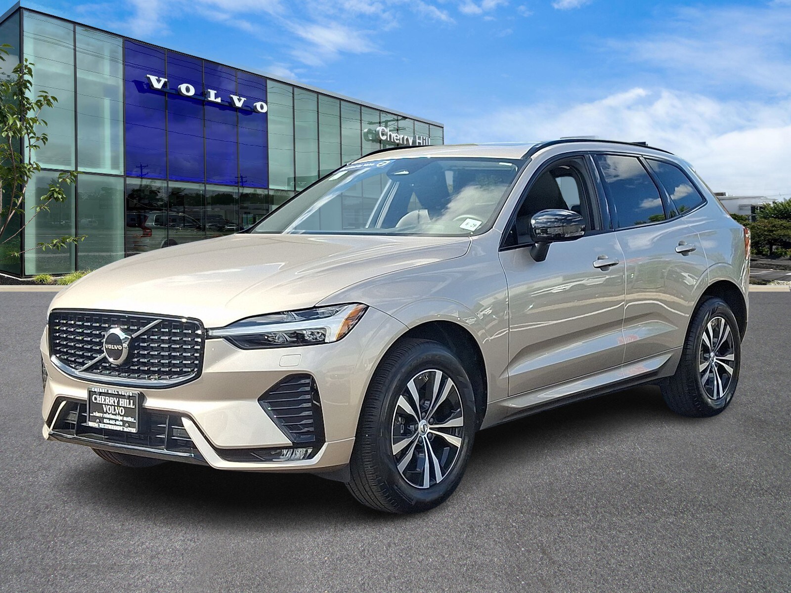 2024 Volvo XC60 B5 Core photo 3