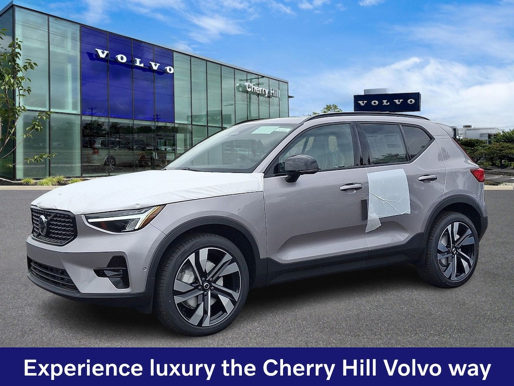 New 2026 Volvo XC40 B5 Plus SUV