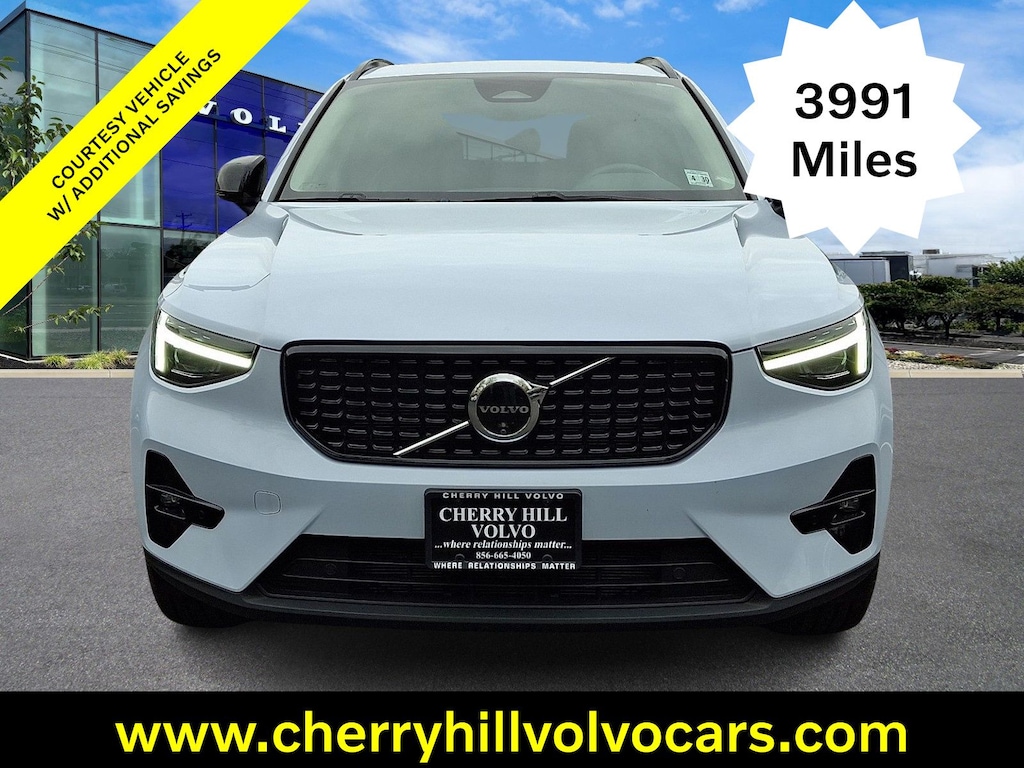 Certified 2025 Volvo XC40 B5 Plus Dark Theme SUV