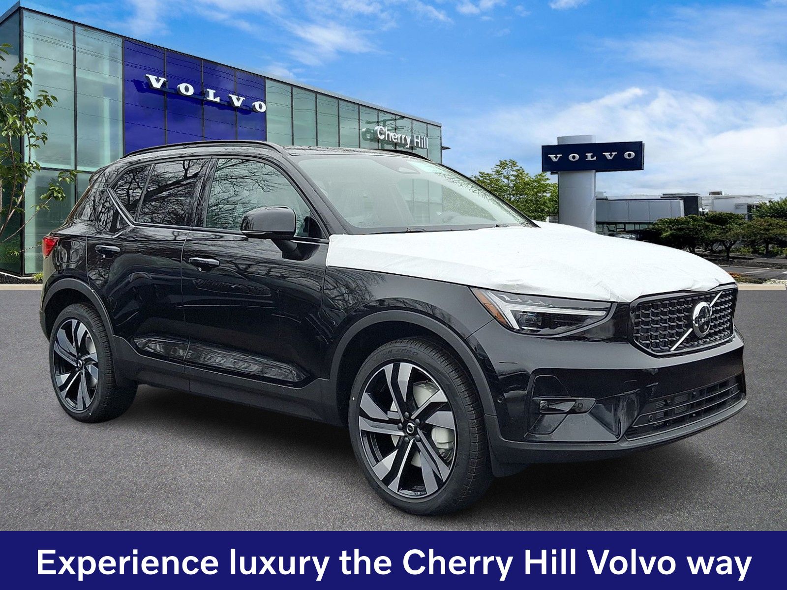 2026 Volvo XC40 SUV 