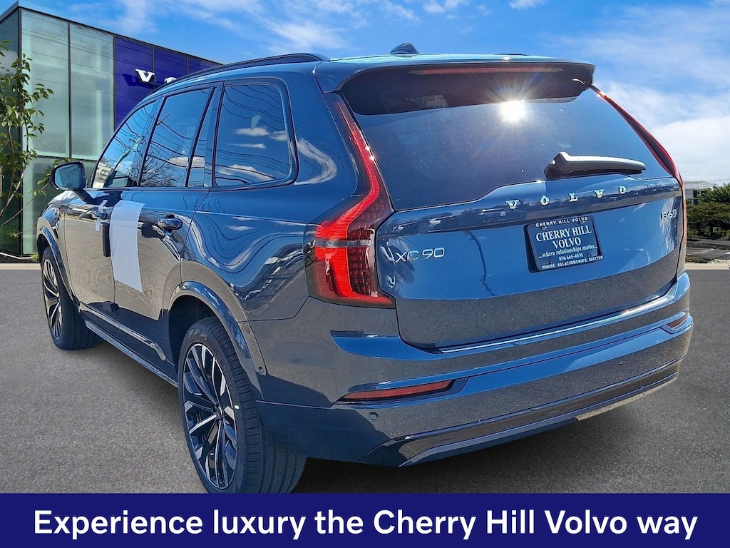 New 2026 Volvo XC90 B6 Ultra Dark Theme 7-Seater SUV