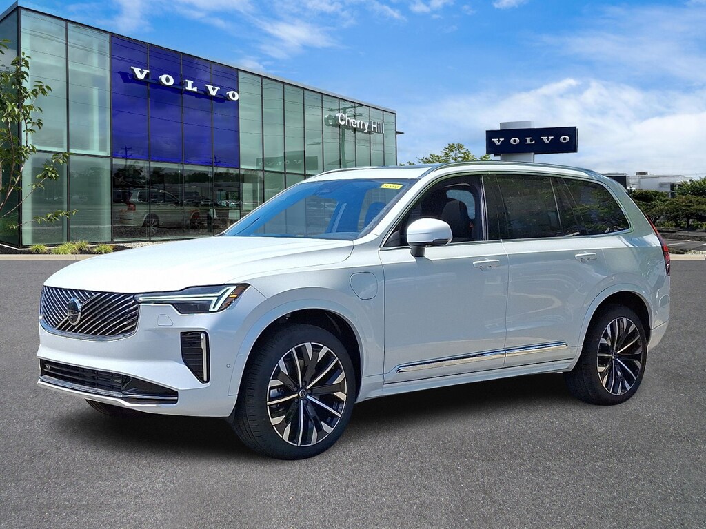 New 2025 Volvo XC90 plug-in hybrid T8 (2025.5) Plus 7-Seater SUV