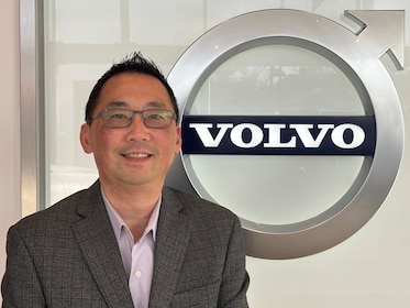 Staff member Andrew Fang from ID_a67049