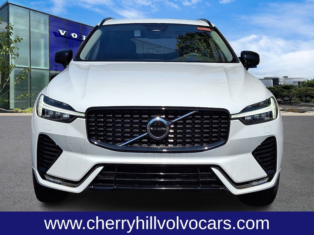 Used 2025 Volvo XC60 B5 Core SUV