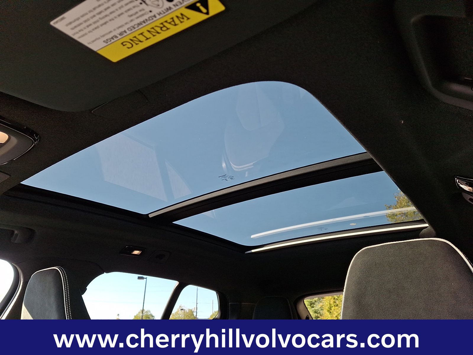 2026 Volvo XC40 Ultra Black Edition - Photo 11